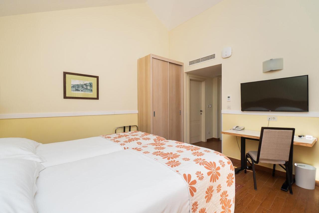 Amadria Park Apartments Šibenik Esterno foto